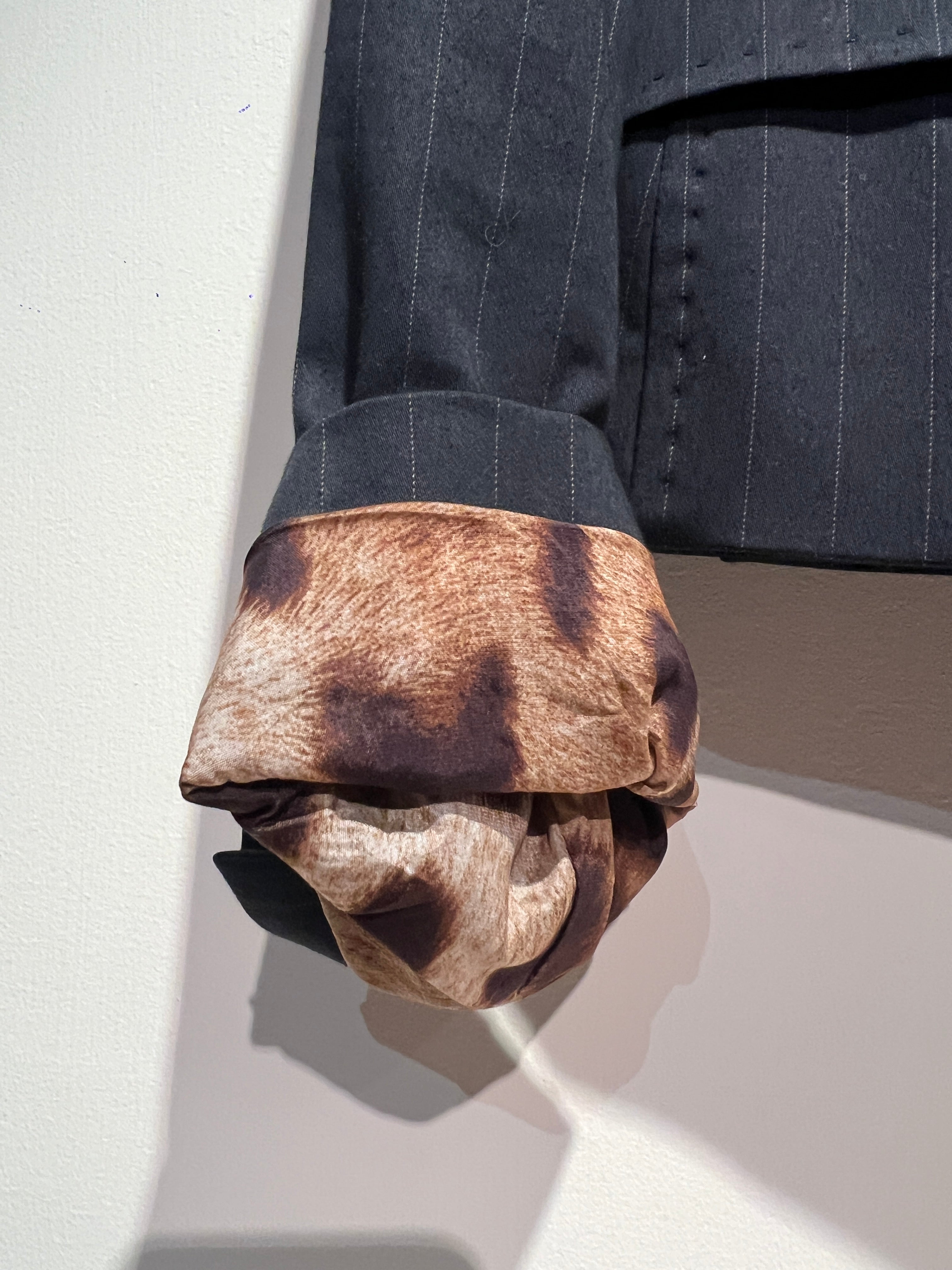 Blazer Dolce & Gabbana Raya Diplomática Forro Leopardo – Pre-Loved 2009