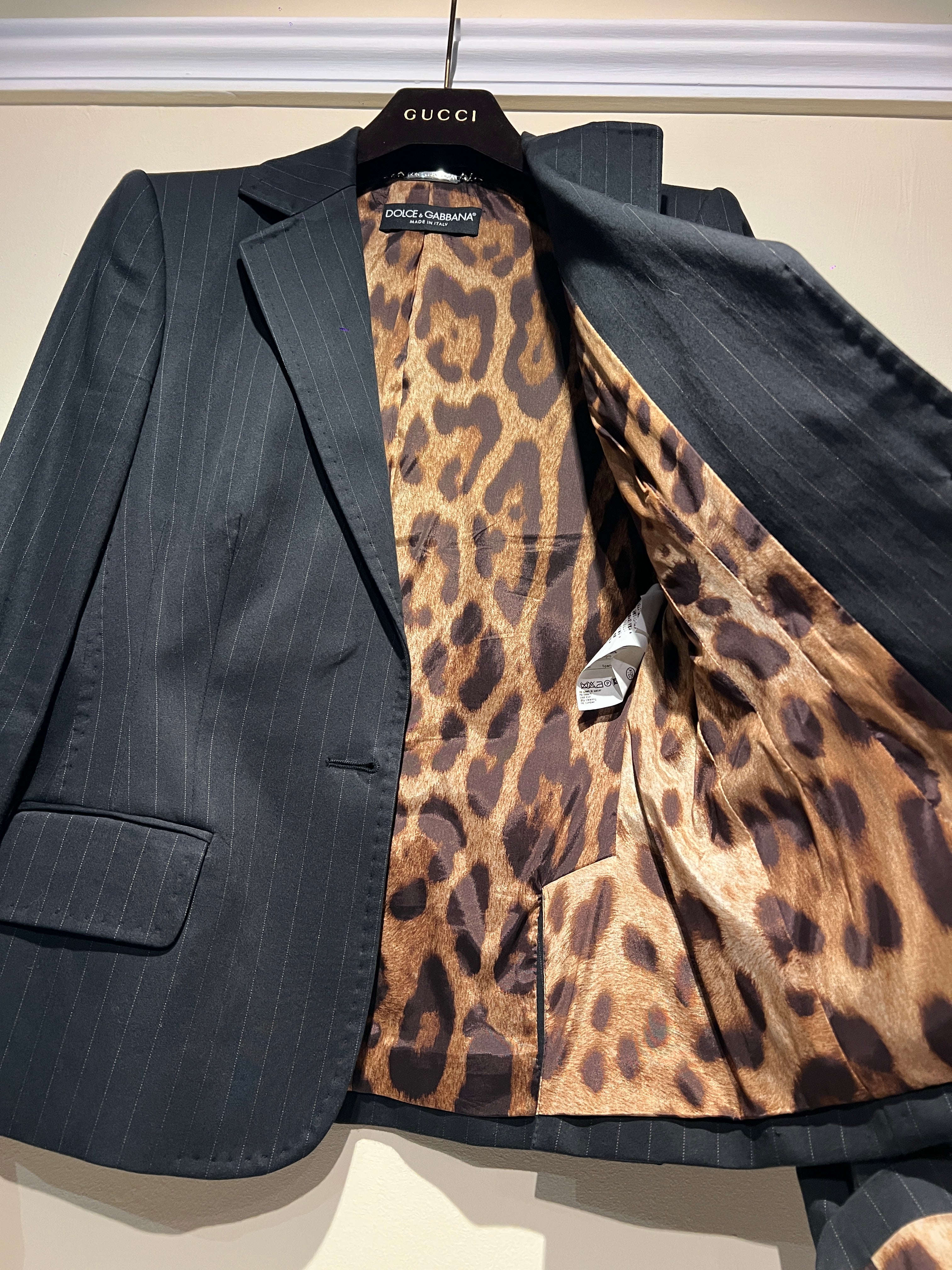Blazer Dolce & Gabbana Raya Diplomática Forro Leopardo – Pre-Loved 2009